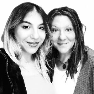 Meet your Poshers, Abby & Kate